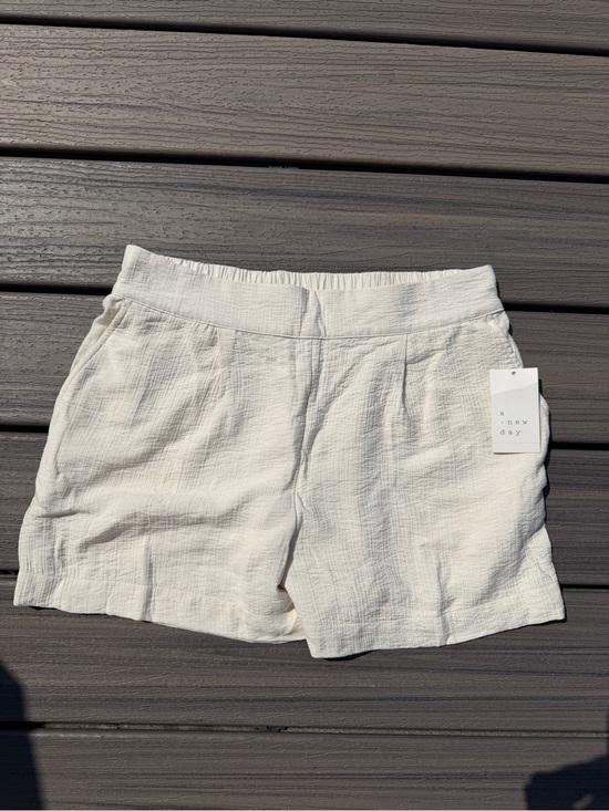 a new day Pants - NWT a new day Cream Textured  Linen Women’s Shorts